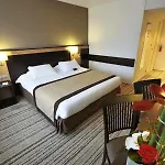 Hotel Mercure Rouen Val De Reuil 4*