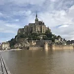 Hotel Mercure Rouen Val De Reuil 4*