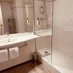 Hotel Mercure Rouen Val De Reuil 4*