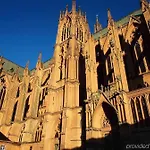 Mercure Rouen Val De Reuil Hotel 4*