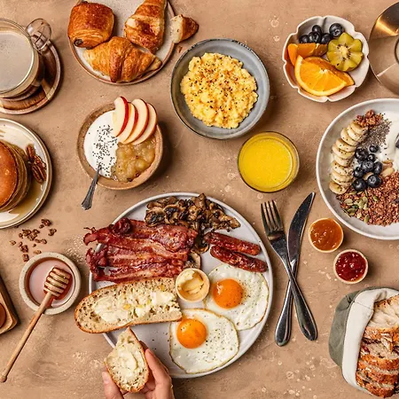 Mercure Rouen Val De Reuil Hotel 4*