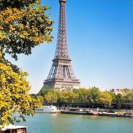 Mercure Rouen Val De Reuil Валь-де-Рёй