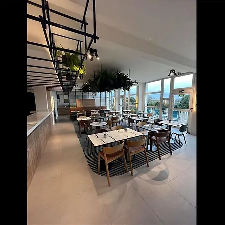 Mercure Rouen Val De Reuil Hotel Val-de-Reuil