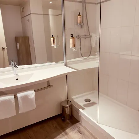 Hotel Mercure Rouen Val De Reuil 4*