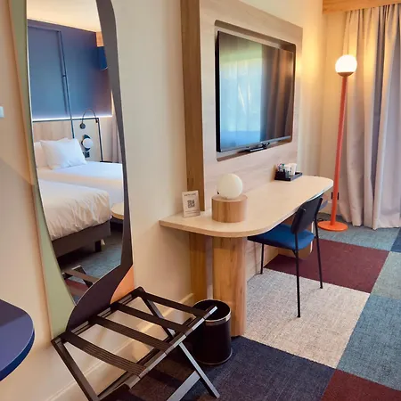 Mercure Rouen Val De Reuil 4*