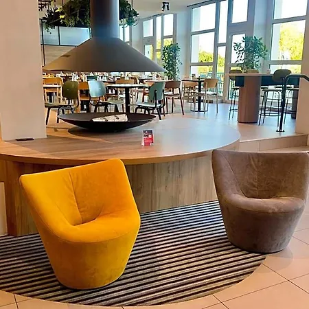 Mercure Rouen Val De Reuil 4* Val-de-Reuil
