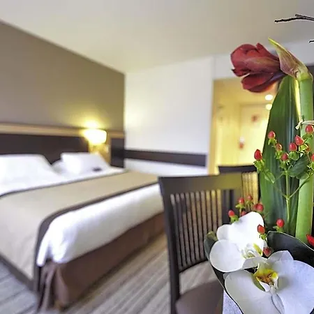 Hotell Mercure Rouen Val De Reuil 4*