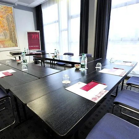 Hotell Mercure Rouen Val De Reuil 4*