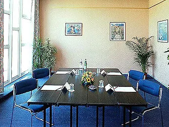 Hotell Mercure Rouen Val De Reuil Val-de-Reuil