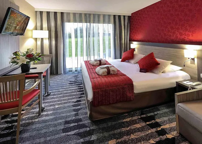 Mercure Rouen Val De Reuil Hotel 4*