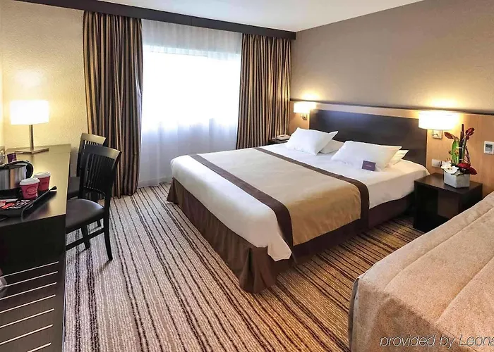 Mercure Rouen Val De Reuil Hotel 4*