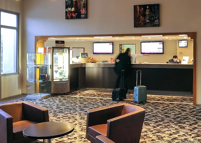 Mercure Rouen Val De Reuil Hotel 4*